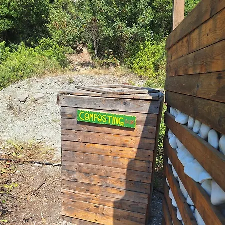 Lost Paradise Eco Campingplatz Himarë