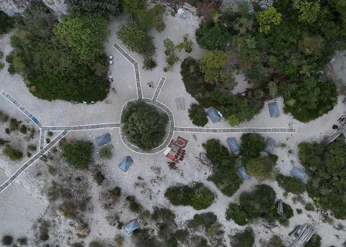Lost Paradise Eco